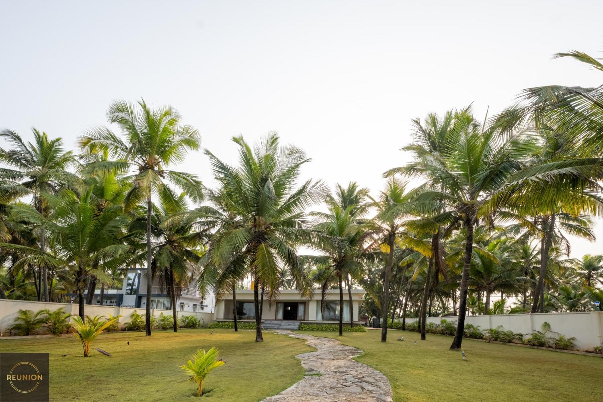 Reunion Ocean Elite - Beach House อูดุปปี ภายนอก รูปภาพ